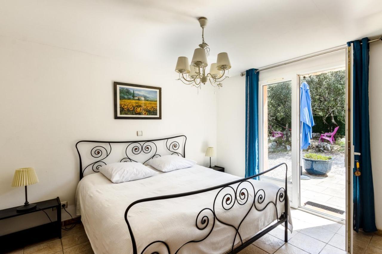 La Rose Des Vents & Spa - Gite Provence Neoules Bagian luar foto